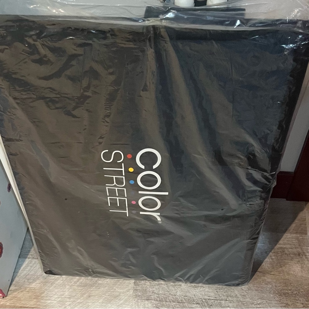 Color Street Black Display Case